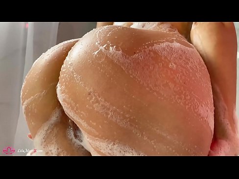 ❤️ La morena es masturba el cony amb un vibrador fins a un orgasme intens a la dutxa ❤ Vídeo porno al ca.com-milf-300.ru ﹏